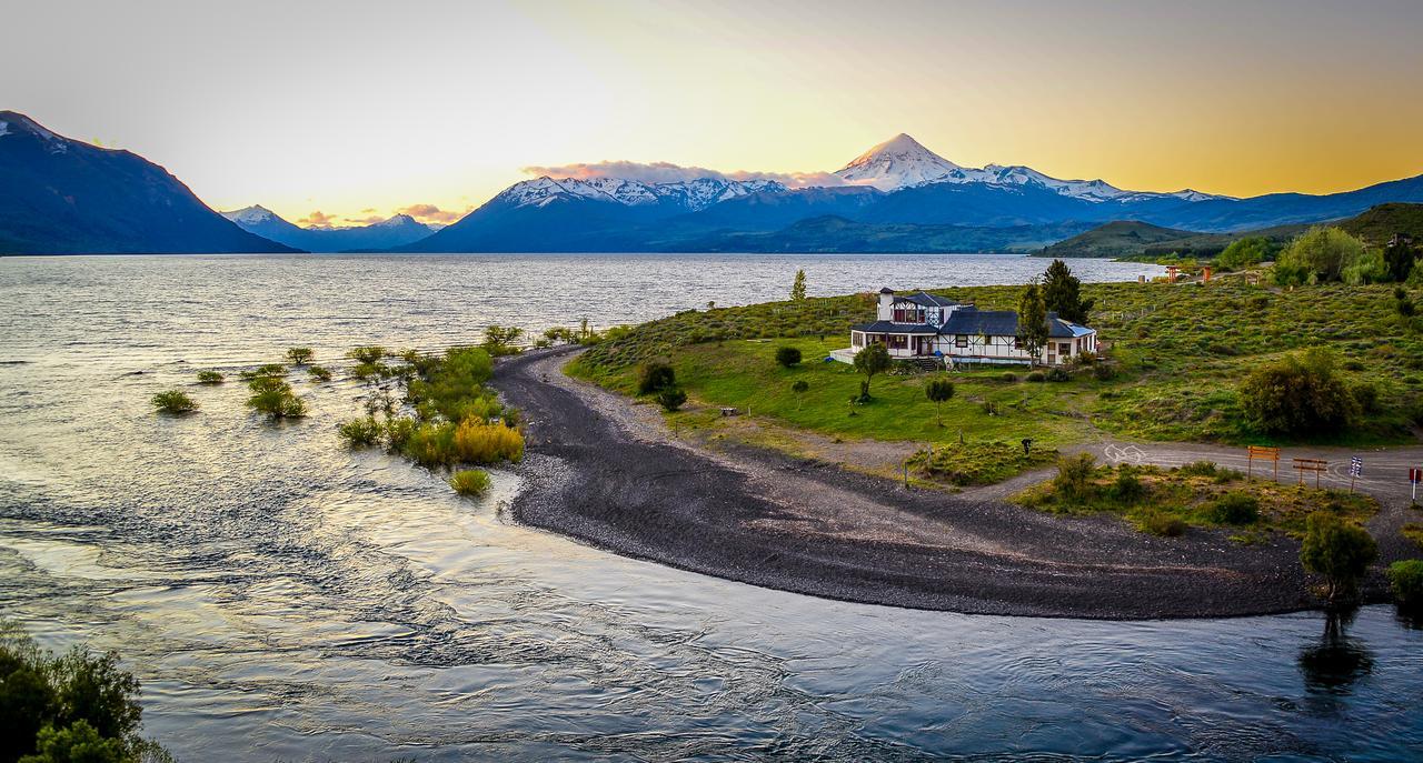 ホテル La Berendina Huechulafquen Lake エクステリア 写真
